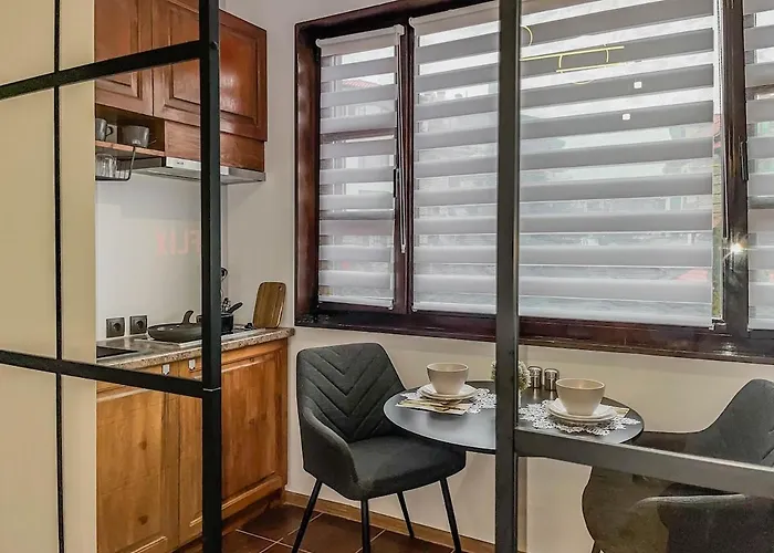 Апартамент Apres Steps To Lift *