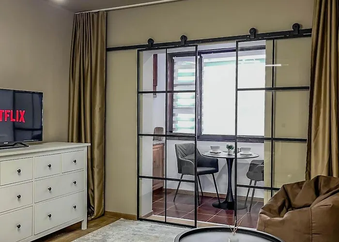 Апартамент Apres Steps To Lift Банско